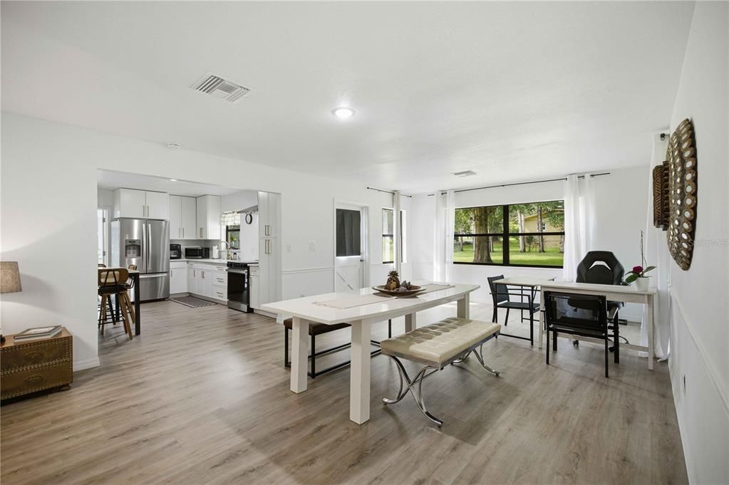 For Sale: $319,900 (3 beds, 2 baths, 2064 Square Feet)
