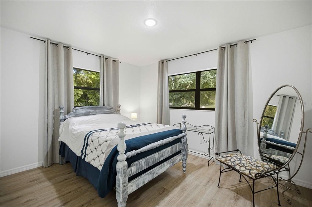 For Sale: $319,900 (3 beds, 2 baths, 2064 Square Feet)