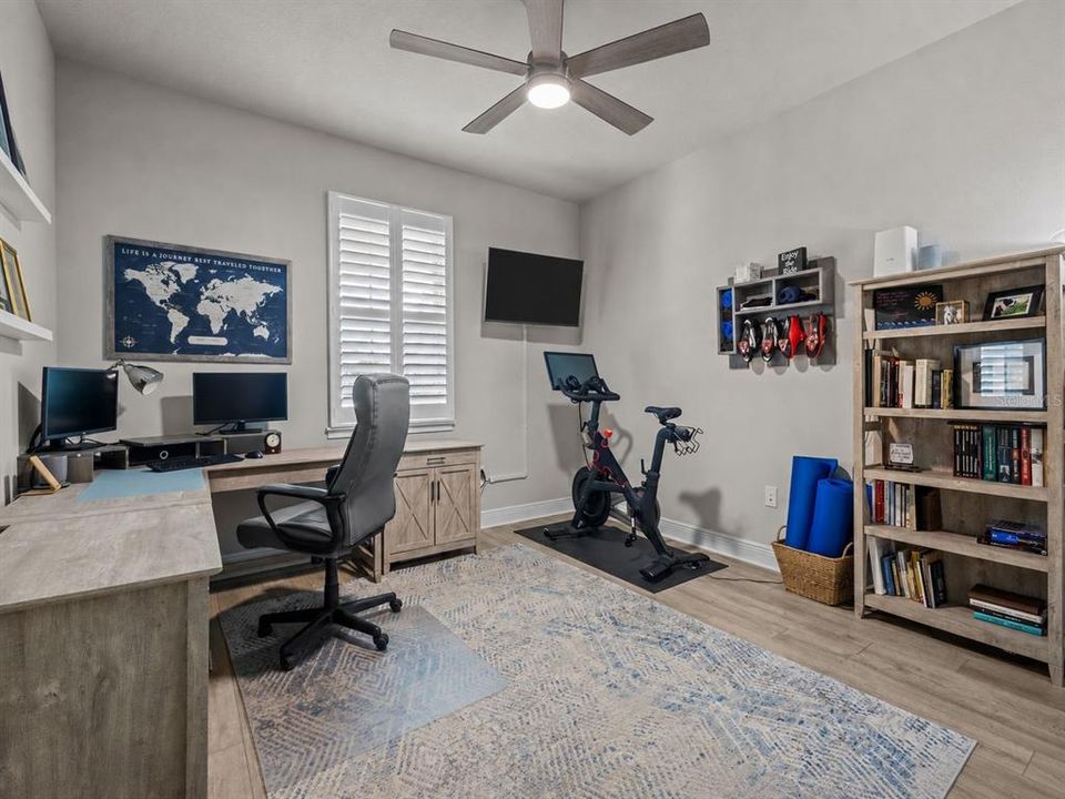 Active With Contract: $499,900 (3 beds, 2 baths, 1820 Square Feet)