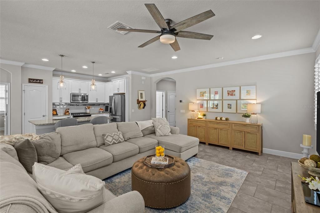 Active With Contract: $499,900 (3 beds, 2 baths, 1820 Square Feet)