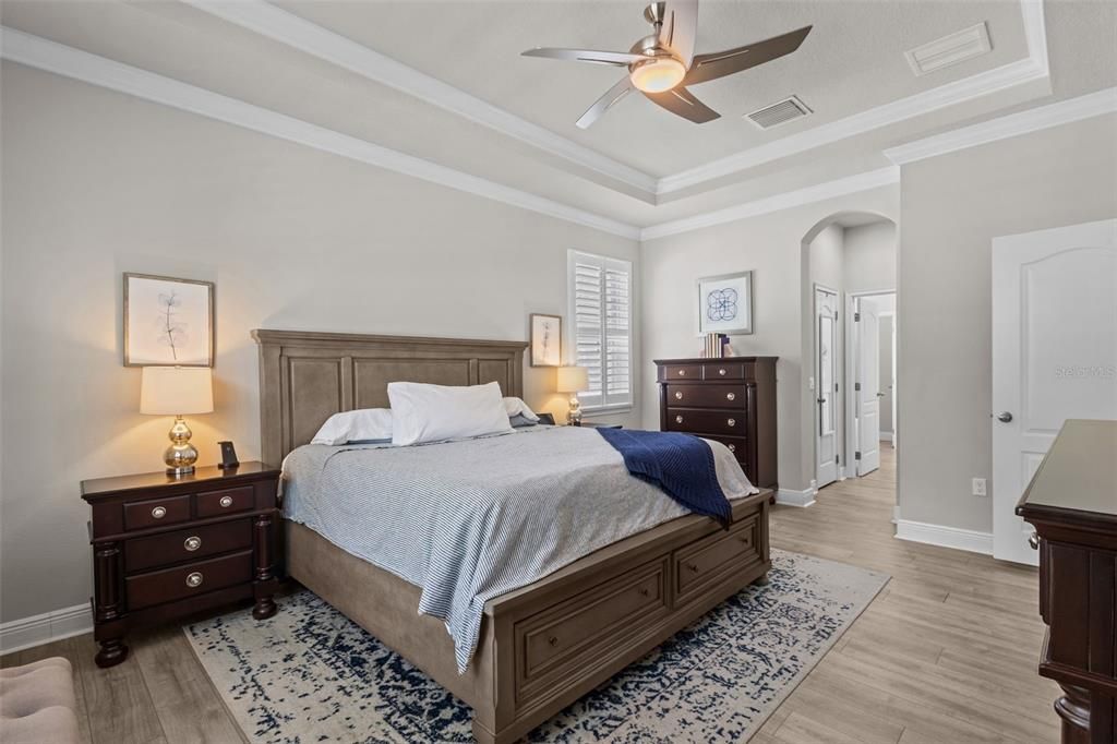 Active With Contract: $499,900 (3 beds, 2 baths, 1820 Square Feet)