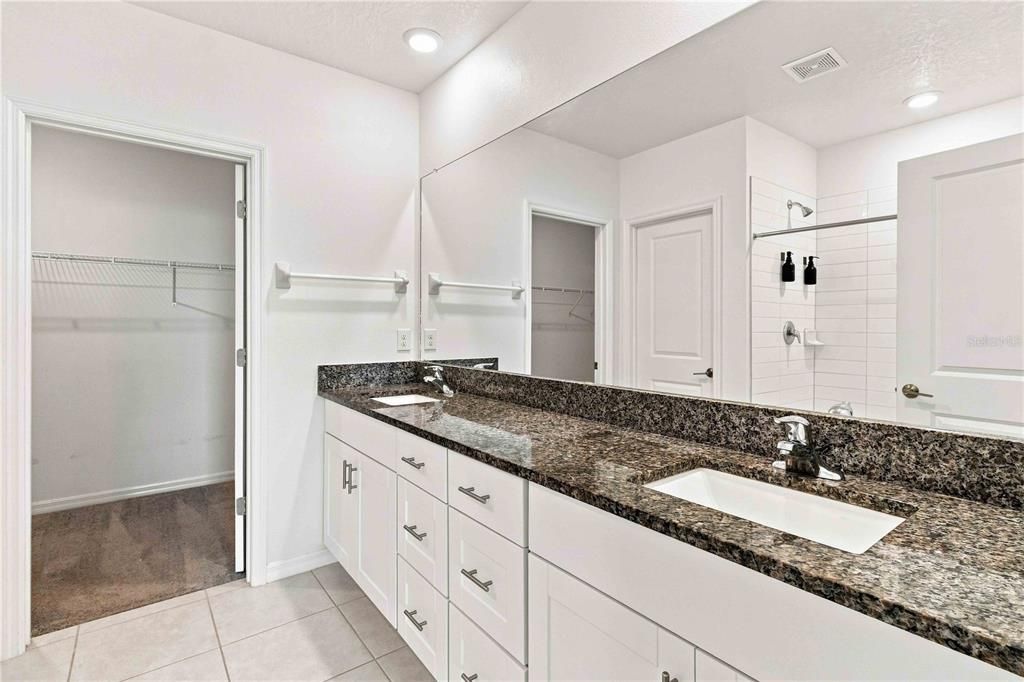 En Venta: $450,000 (6 camas, 3 baños, 3326 Pies cuadrados)