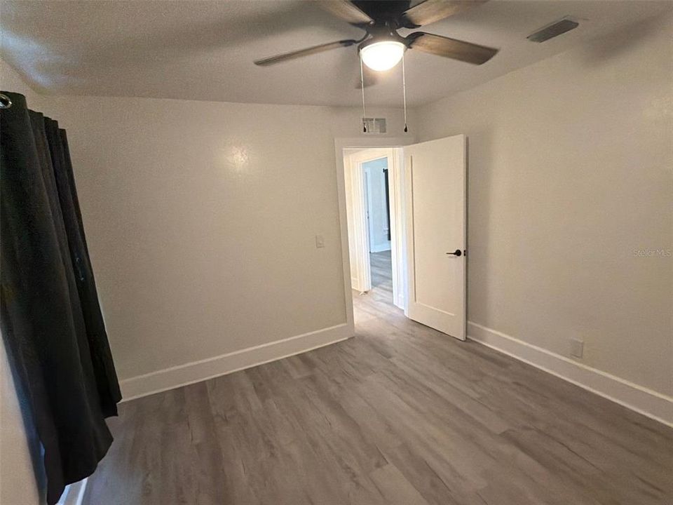 For Rent: $2,200 (2 beds, 1 baths, 814 Square Feet)