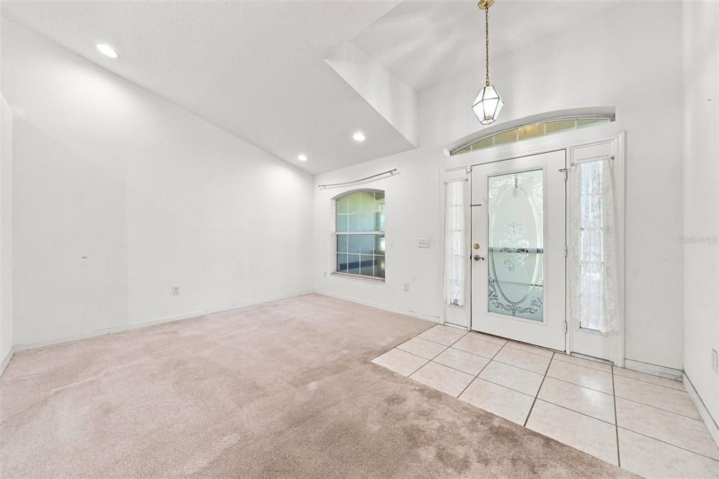 En Venta: $500,000 (3 camas, 2 baños, 2083 Pies cuadrados)