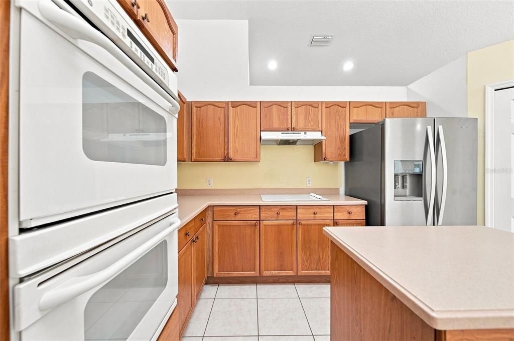 En Venta: $500,000 (3 camas, 2 baños, 2083 Pies cuadrados)