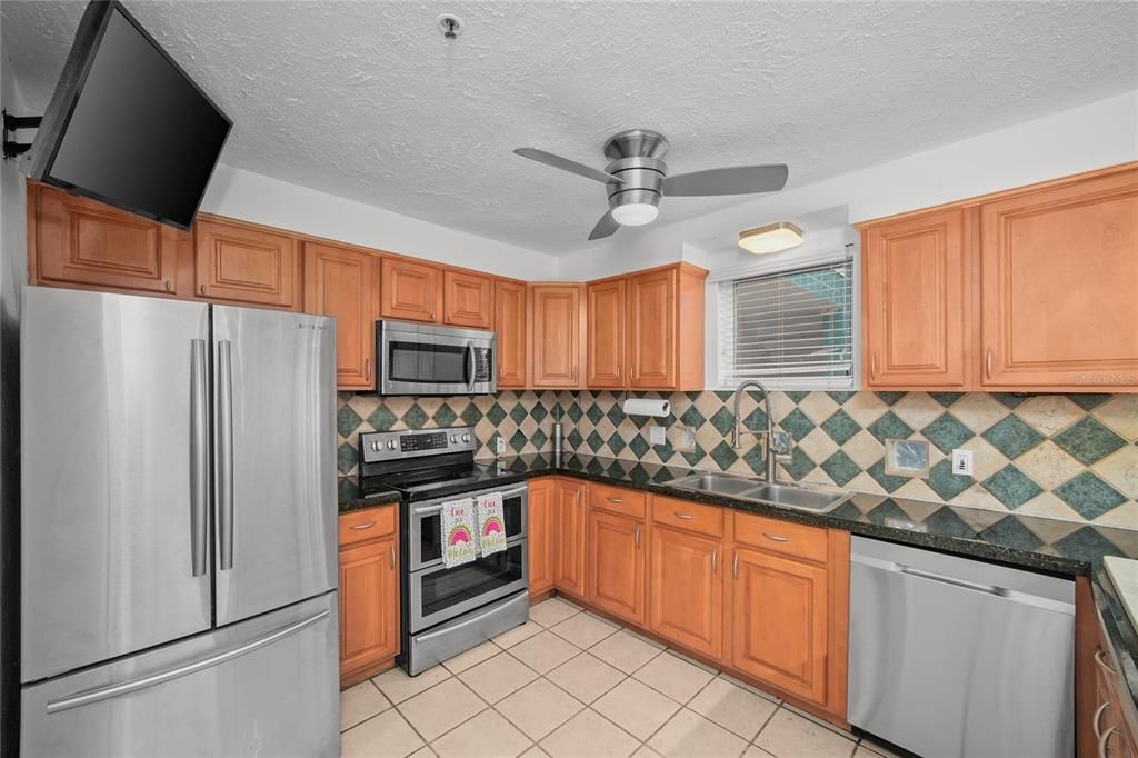 En Venta: $460,000 (2 camas, 2 baños, 1753 Pies cuadrados)