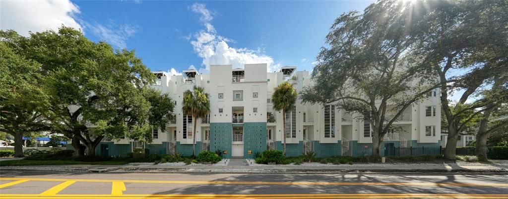 En Venta: $460,000 (2 camas, 2 baños, 1753 Pies cuadrados)