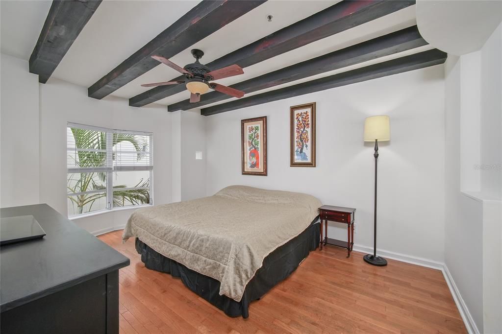 En Venta: $460,000 (2 camas, 2 baños, 1753 Pies cuadrados)