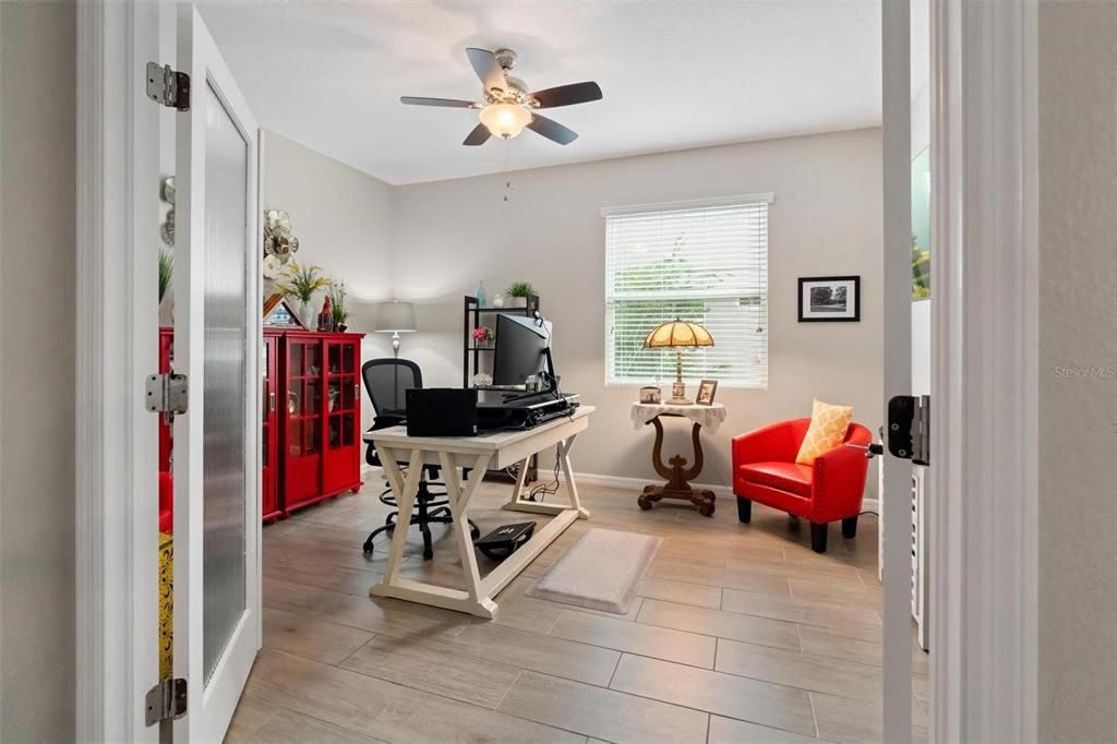 For Sale: $485,000 (3 beds, 3 baths, 2743 Square Feet)