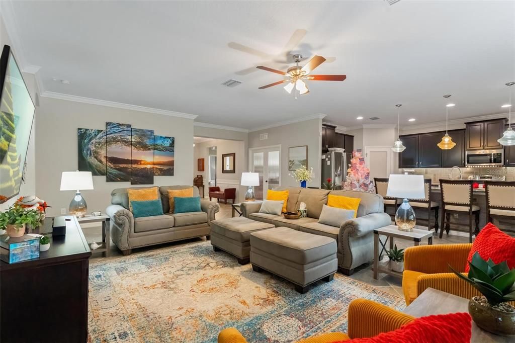 For Sale: $485,000 (3 beds, 3 baths, 2743 Square Feet)