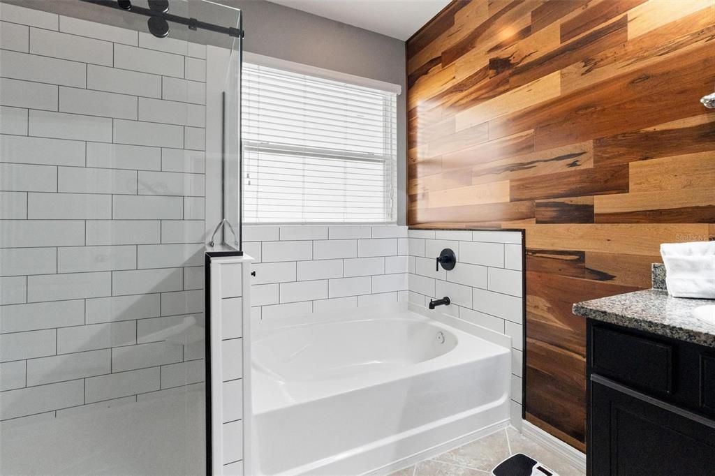 For Sale: $485,000 (3 beds, 3 baths, 2743 Square Feet)