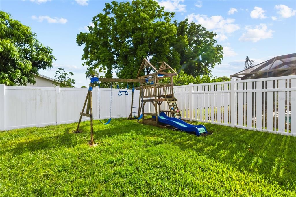 На продажу: $605,000 (3 спален, 2 ванн, 1737 Квадратных фут)