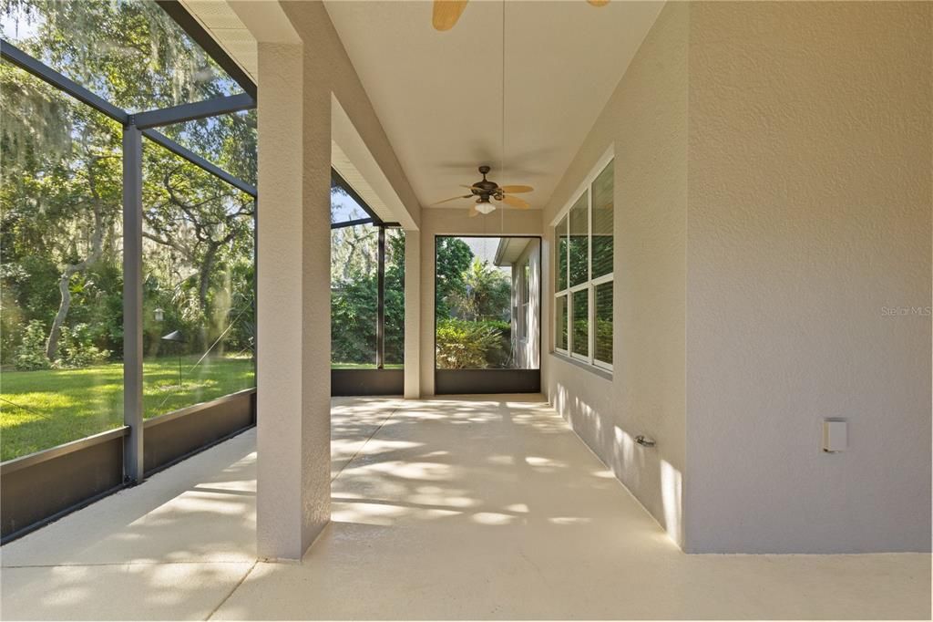 For Sale: $439,000 (2 beds, 2 baths, 1839 Square Feet)
