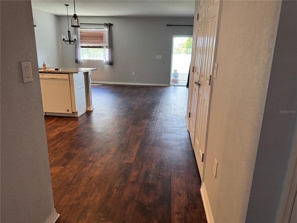 For Rent: $3,400 (5 beds, 3 baths, 3305 Square Feet)