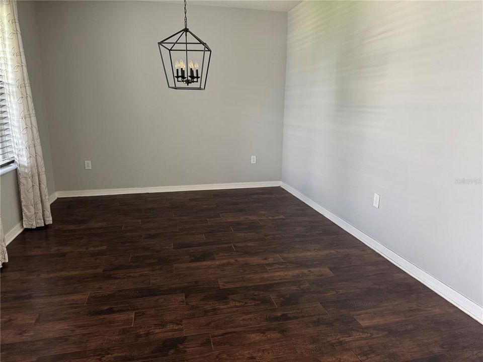 For Rent: $3,400 (5 beds, 3 baths, 3305 Square Feet)