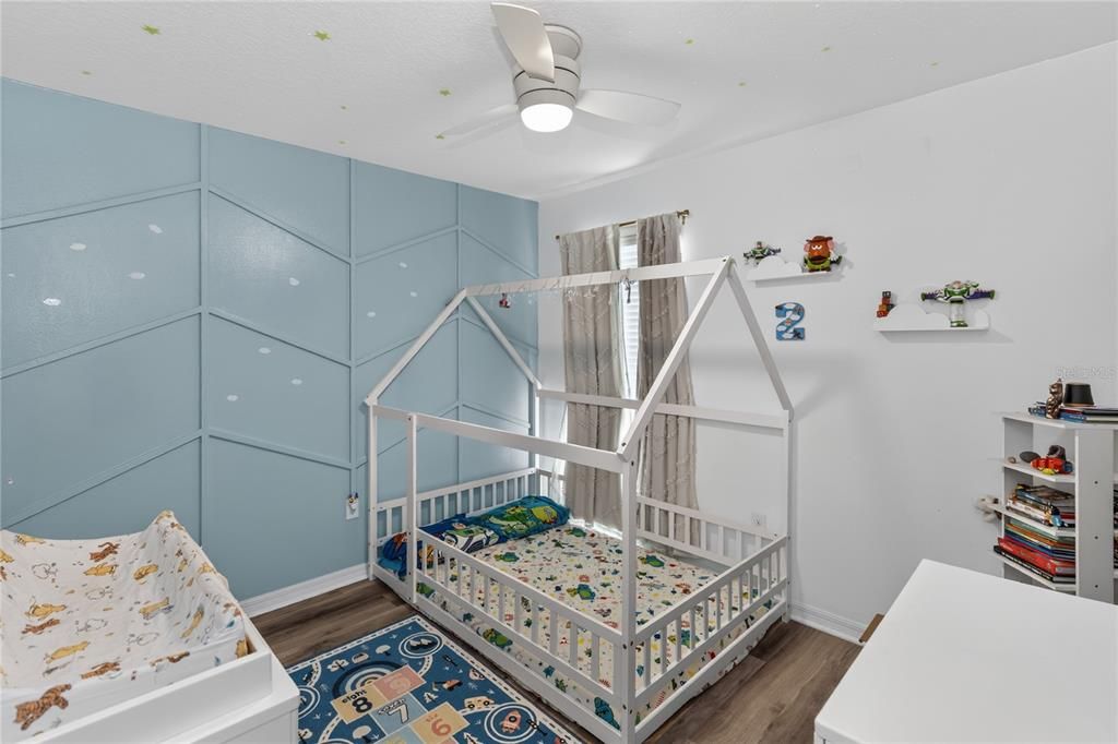 На продажу: $330,000 (4 спален, 2 ванн, 1846 Квадратных фут)