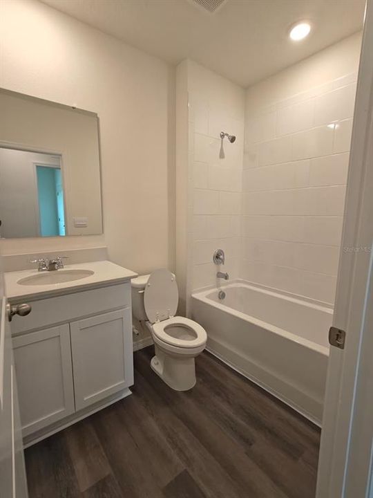For Rent: $2,500 (4 beds, 2 baths, 1720 Square Feet)