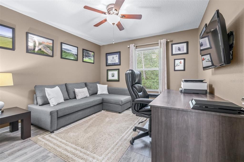 For Sale: $319,900 (3 beds, 2 baths, 1756 Square Feet)