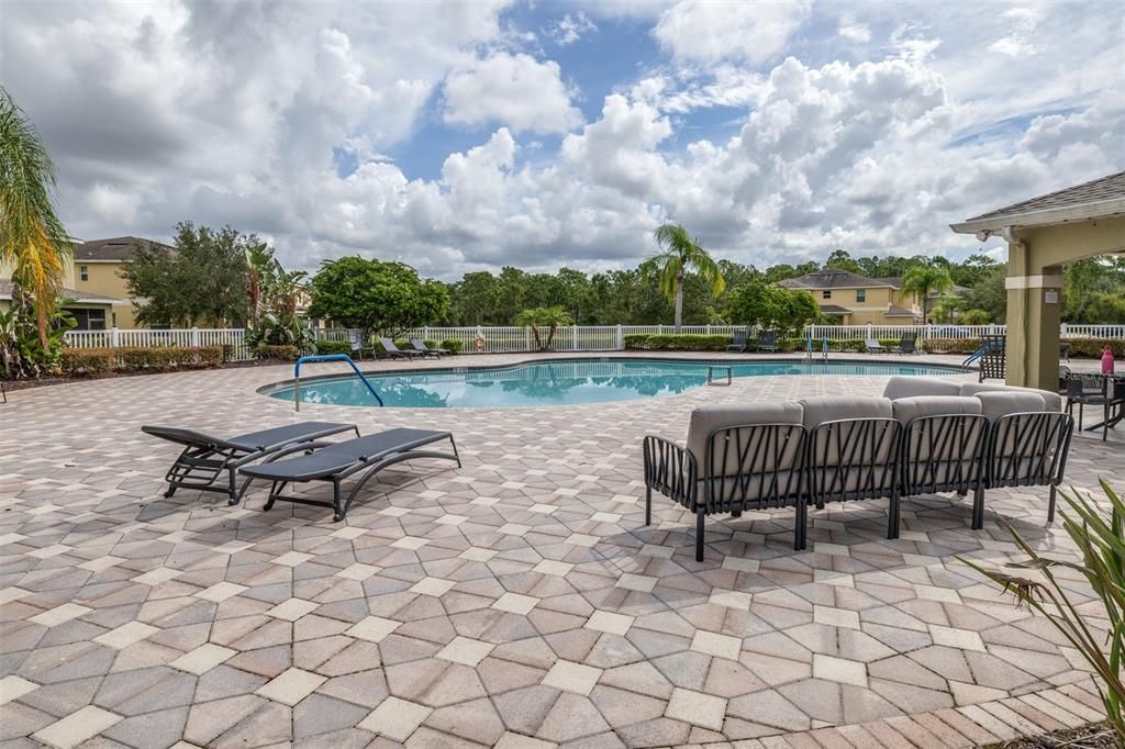 For Sale: $319,900 (3 beds, 2 baths, 1756 Square Feet)