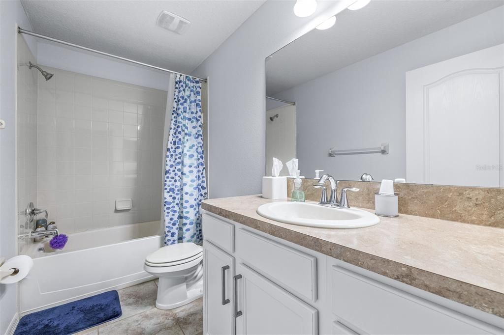 For Sale: $319,900 (3 beds, 2 baths, 1756 Square Feet)