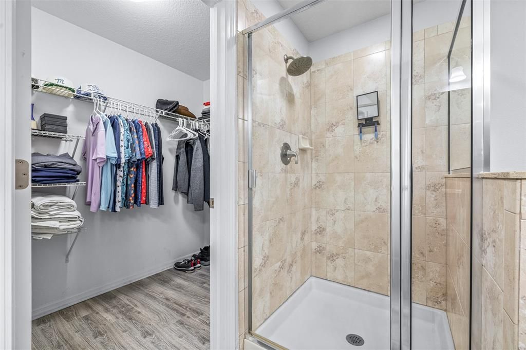 For Sale: $319,900 (3 beds, 2 baths, 1756 Square Feet)
