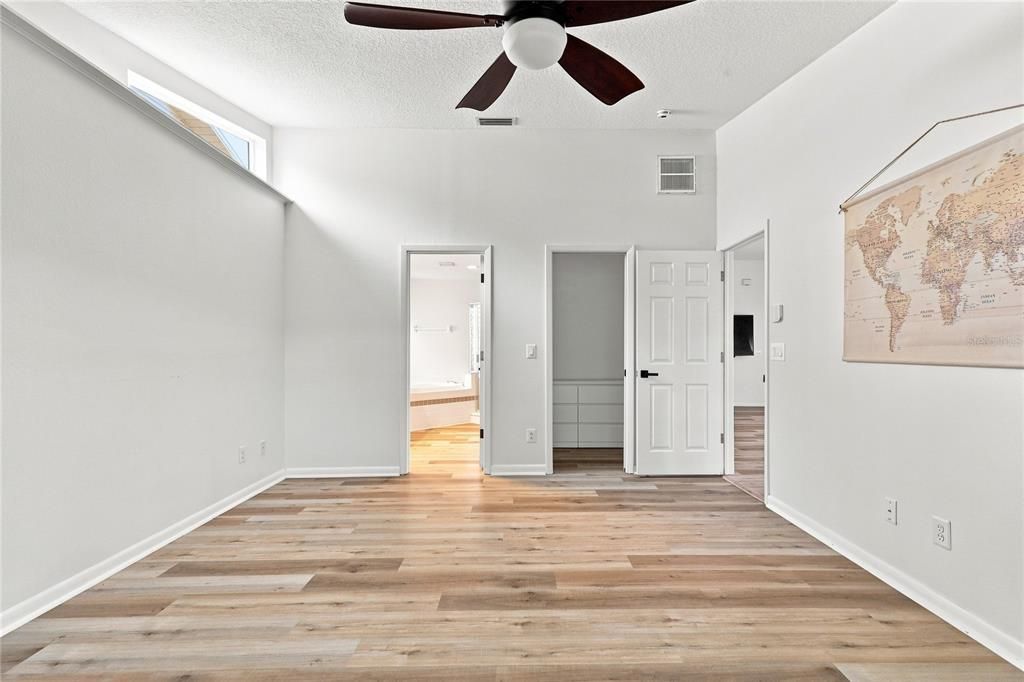En Venta: $318,000 (3 camas, 2 baños, 1512 Pies cuadrados)