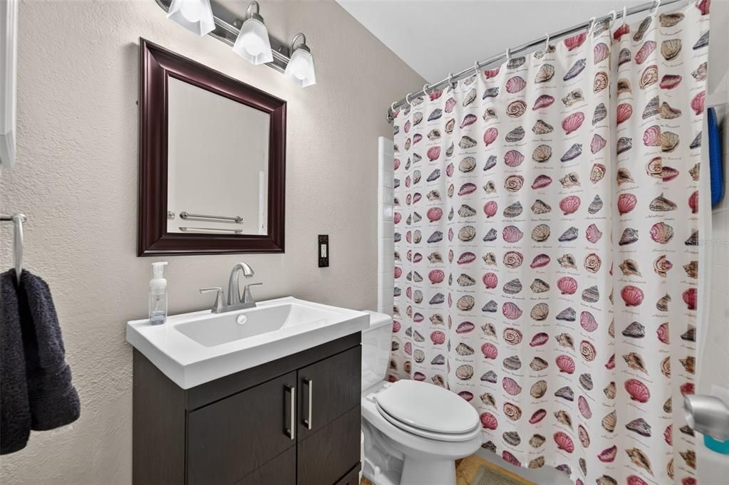 For Sale: $699,000 (4 beds, 3 baths, 1965 Square Feet)