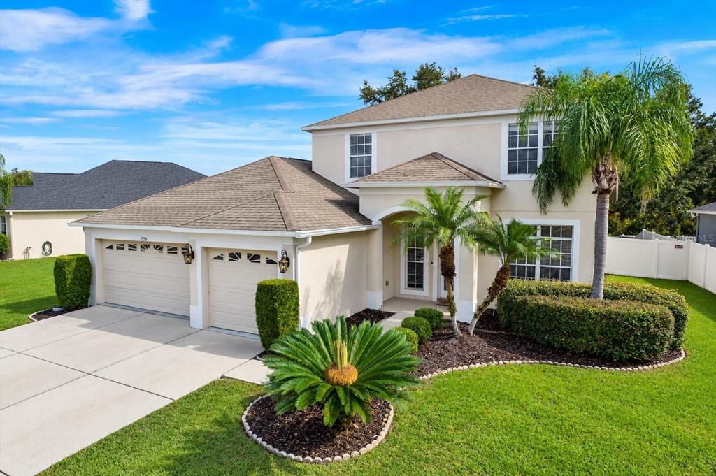 For Sale: $505,000 (5 beds, 4 baths, 2652 Square Feet)