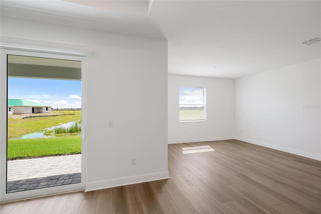 En Venta: $969,999 (4 camas, 4 baños, 3858 Pies cuadrados)