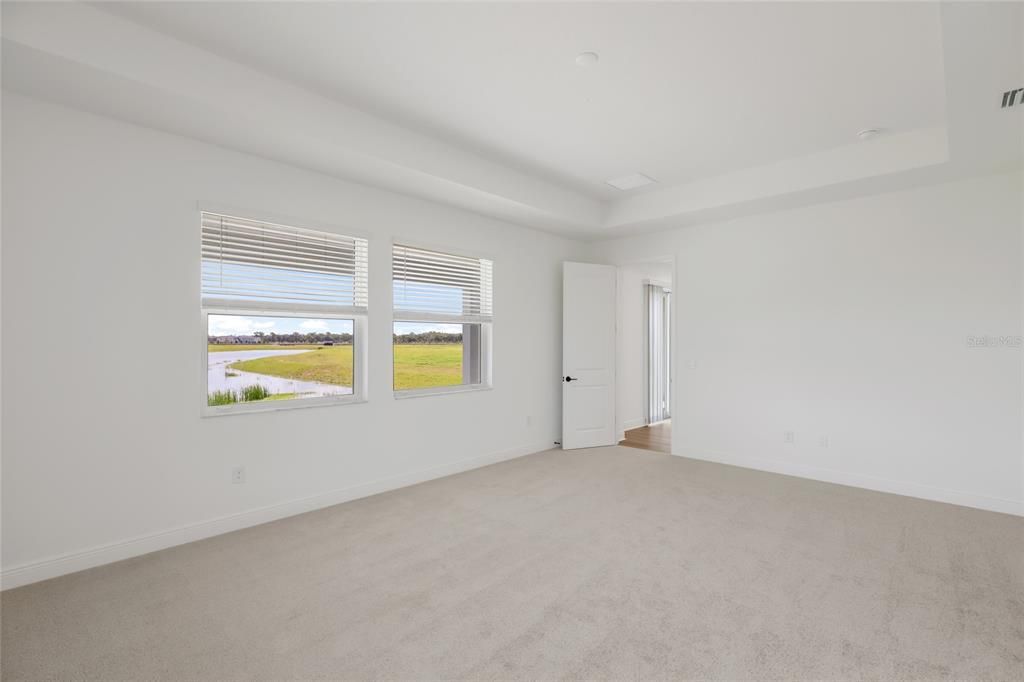 En Venta: $969,999 (4 camas, 4 baños, 3858 Pies cuadrados)