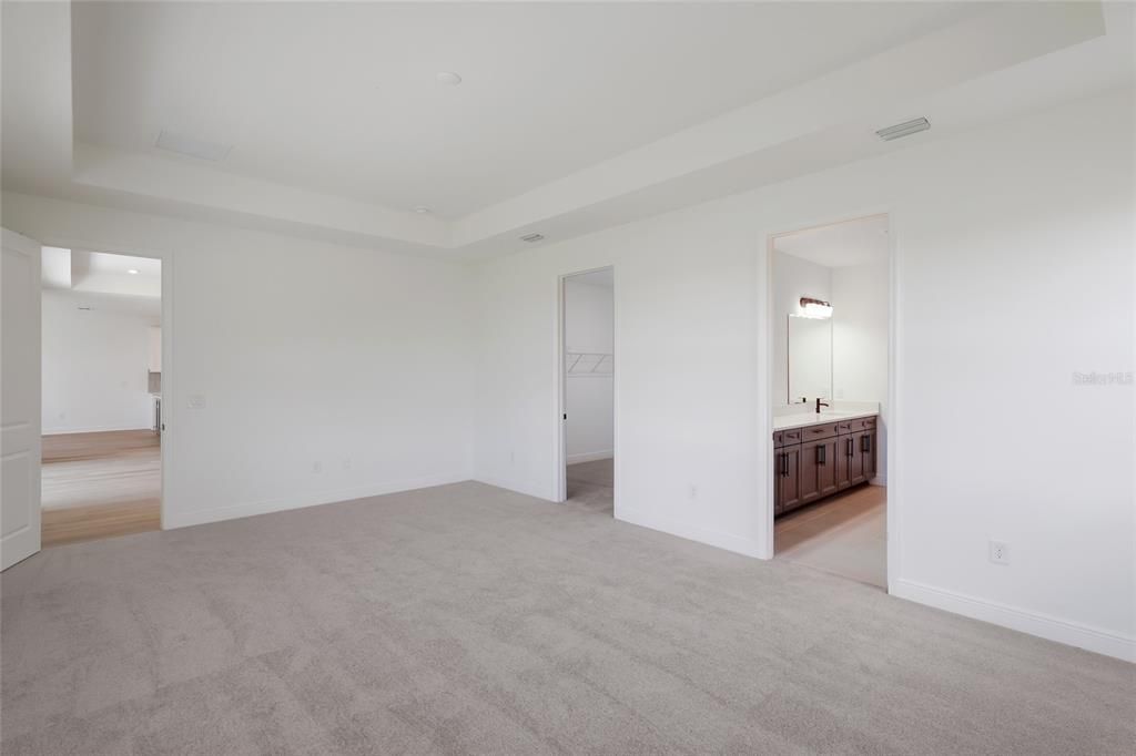 En Venta: $969,999 (4 camas, 4 baños, 3858 Pies cuadrados)