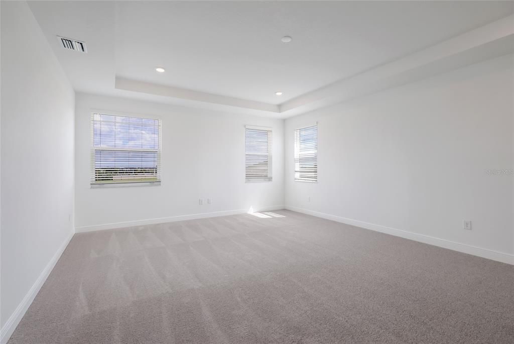 En Venta: $969,999 (4 camas, 4 baños, 3858 Pies cuadrados)
