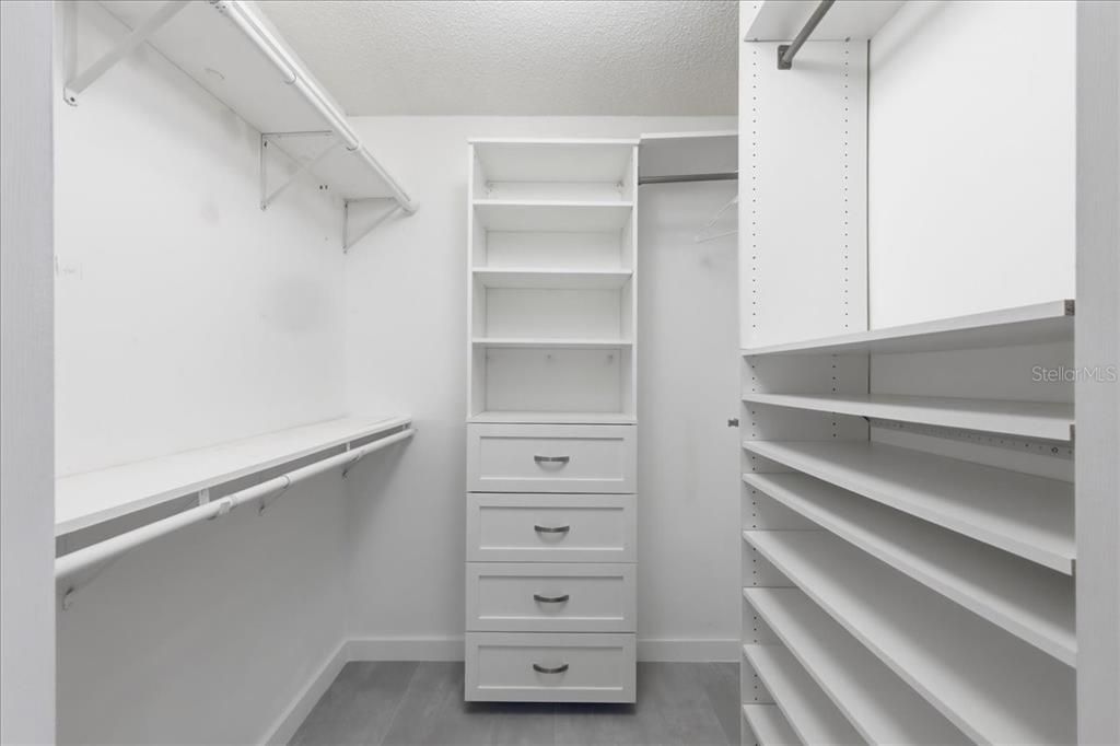 En Venta: $525,000 (3 camas, 2 baños, 1985 Pies cuadrados)