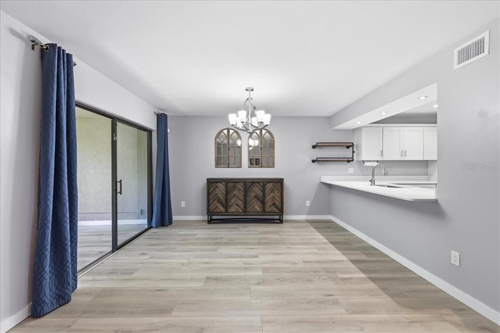 En Venta: $525,000 (3 camas, 2 baños, 1985 Pies cuadrados)