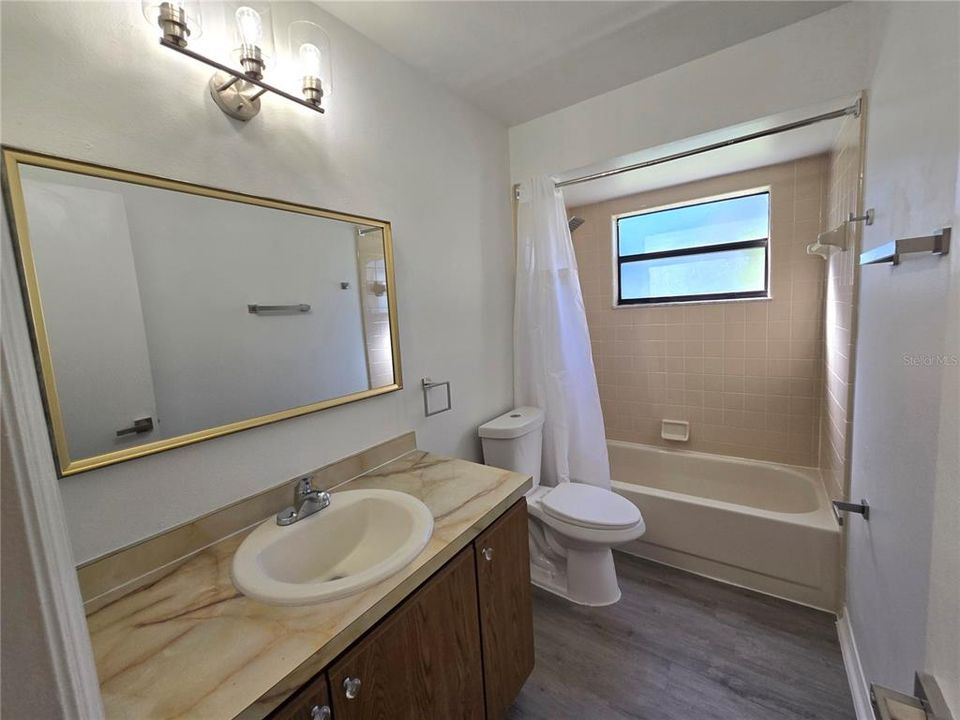 For Rent: $1,865 (3 beds, 2 baths, 1329 Square Feet)