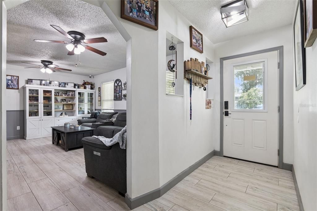 En Venta: $400,000 (3 camas, 2 baños, 1508 Pies cuadrados)