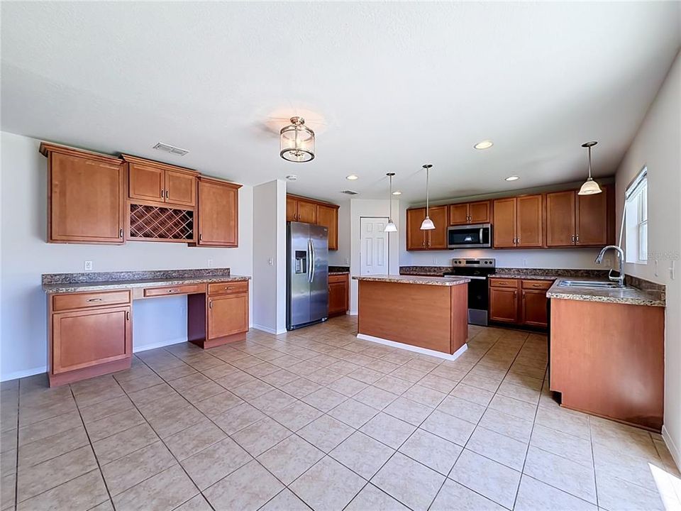 For Sale: $429,500 (4 beds, 2 baths, 1859 Square Feet)