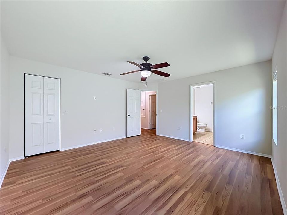 For Sale: $429,500 (4 beds, 2 baths, 1859 Square Feet)