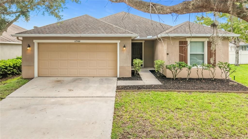 For Sale: $429,500 (4 beds, 2 baths, 1859 Square Feet)