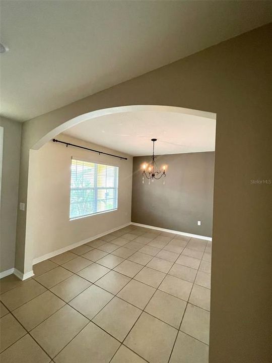 В аренду: $2,500 (5 спален, 3 ванн, 2616 Квадратных фут)
