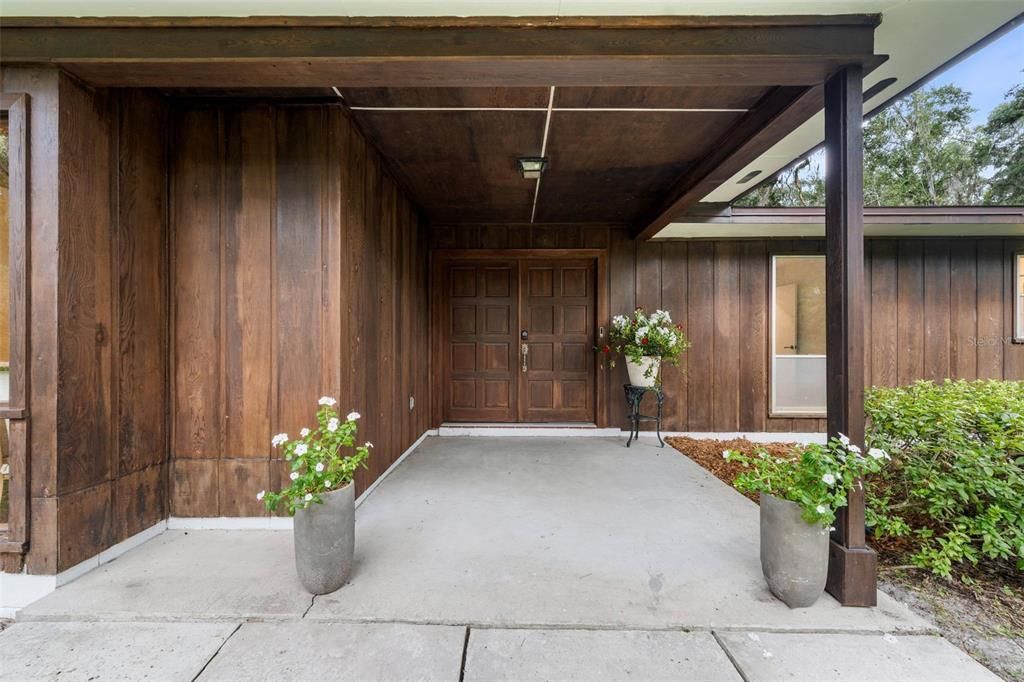For Sale: $625,000 (4 beds, 2 baths, 2046 Square Feet)