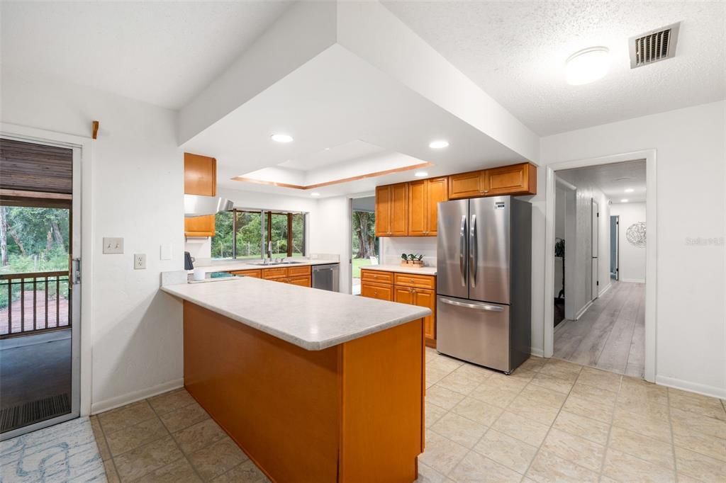 For Sale: $625,000 (4 beds, 2 baths, 2046 Square Feet)