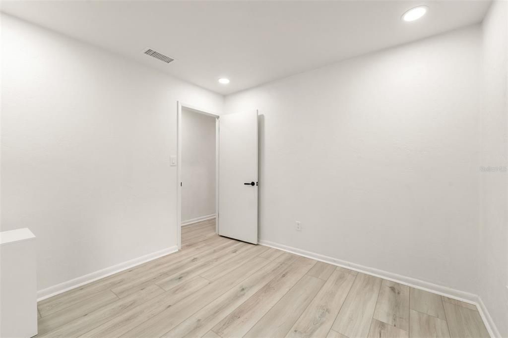 For Sale: $625,000 (4 beds, 2 baths, 2046 Square Feet)