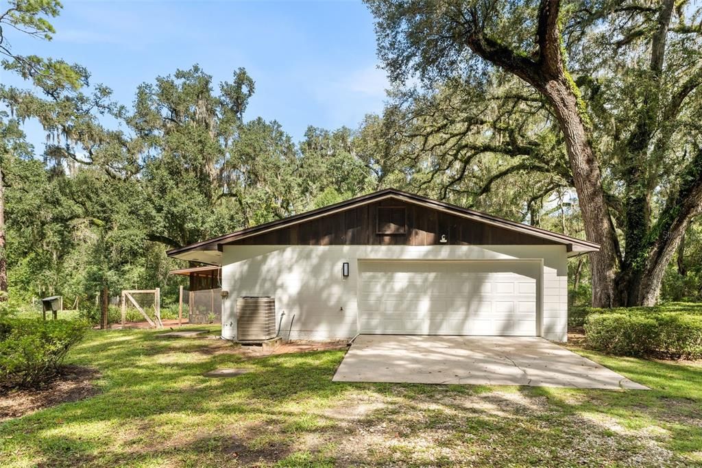 For Sale: $625,000 (4 beds, 2 baths, 2046 Square Feet)