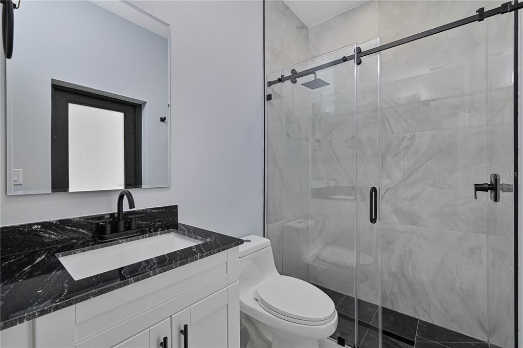 En Venta: $469,900 (3 camas, 3 baños, 1754 Pies cuadrados)