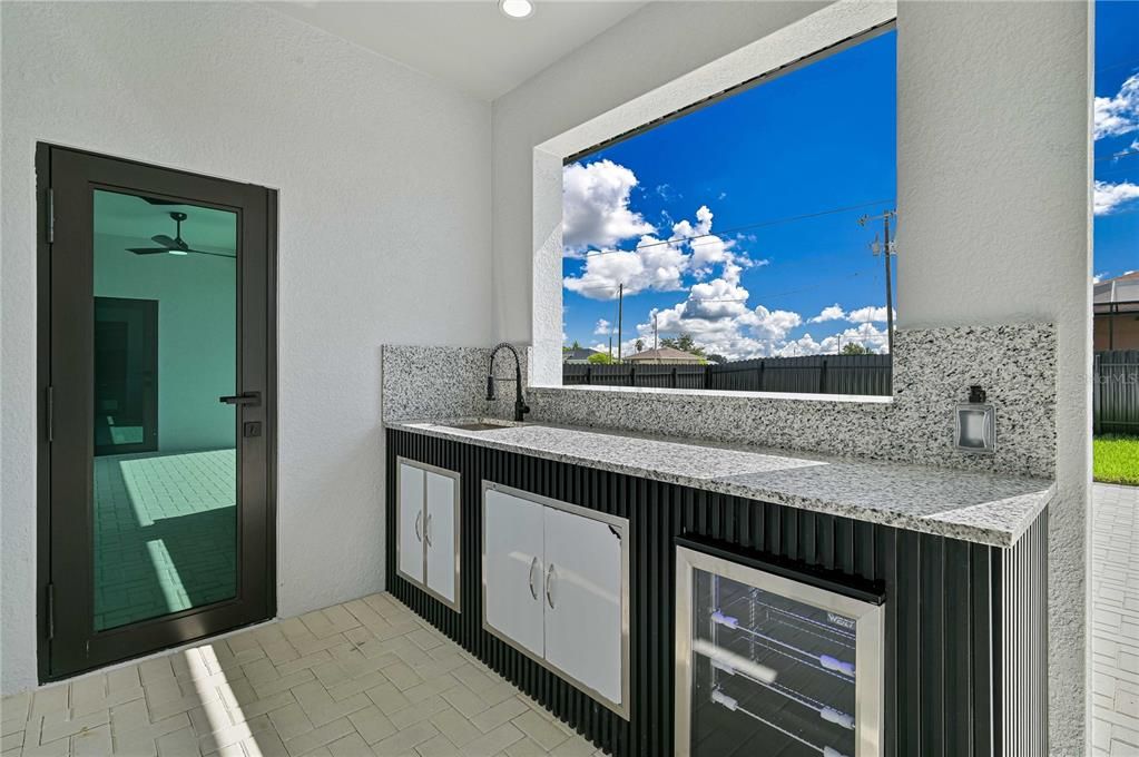 En Venta: $469,900 (3 camas, 3 baños, 1754 Pies cuadrados)