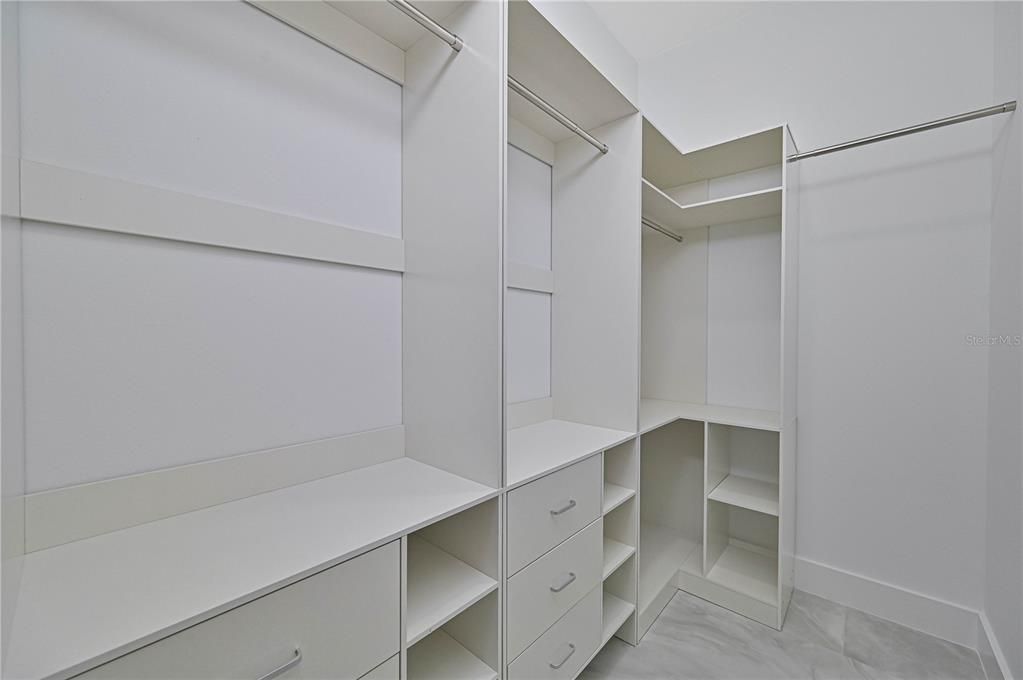 En Venta: $469,900 (3 camas, 3 baños, 1754 Pies cuadrados)