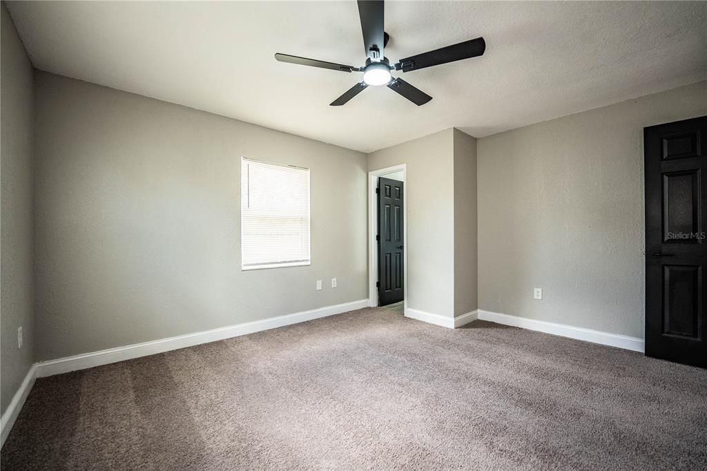 For Sale: $415,000 (4 beds, 3 baths, 1735 Square Feet)