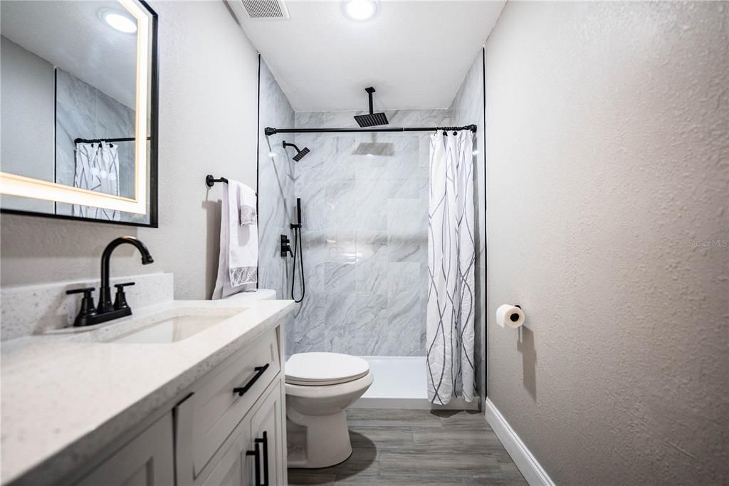 For Sale: $415,000 (4 beds, 3 baths, 1735 Square Feet)