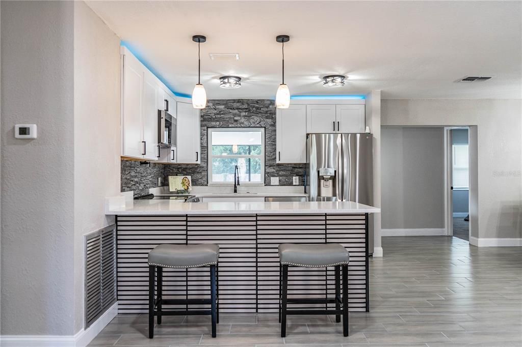 For Sale: $415,000 (4 beds, 3 baths, 1735 Square Feet)